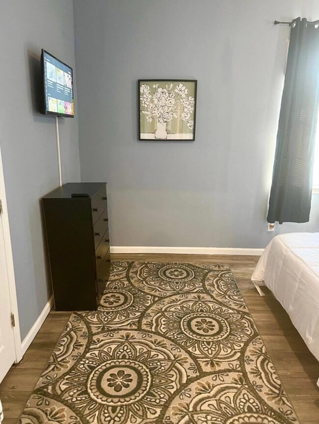 Photo - 269 Looney Ave