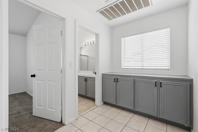 Photo - 5437 Silent Path Way