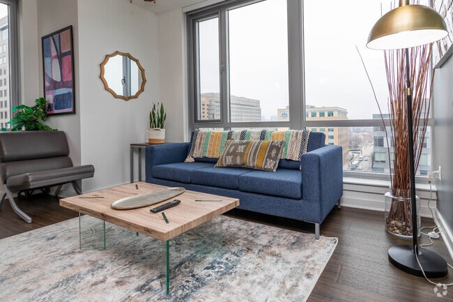4BR,, 2BA - 1190 SF -Living Room