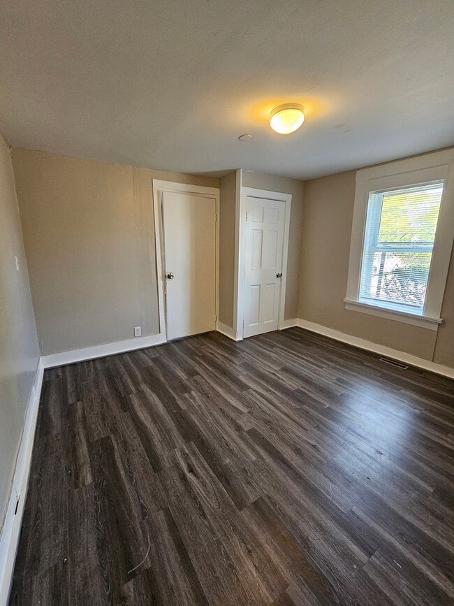 Photo - 61-71.5-715 Pine St Unit 3