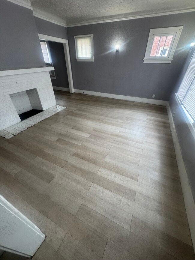 Photo - 11346 Belleterre St