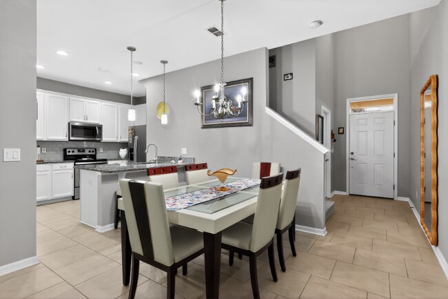 Photo - 17523 Promenade Dr