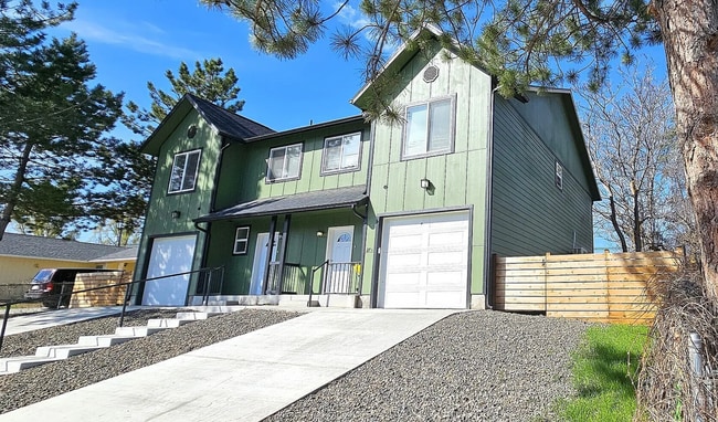 Building Photo - Beautiful New Construction Duplex Rental