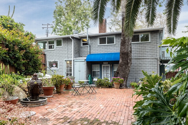 Exterior del edificio - Rockhaven