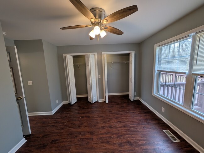 Photo - 109 Dickerson Ct