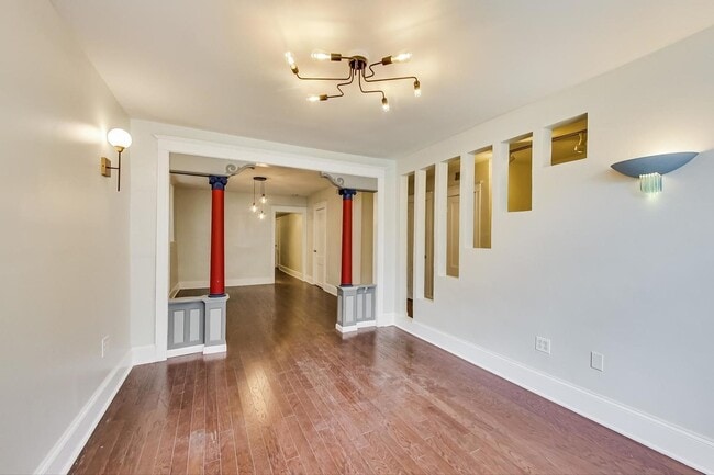 Photo - 2340 W Augusta Blvd Unit G