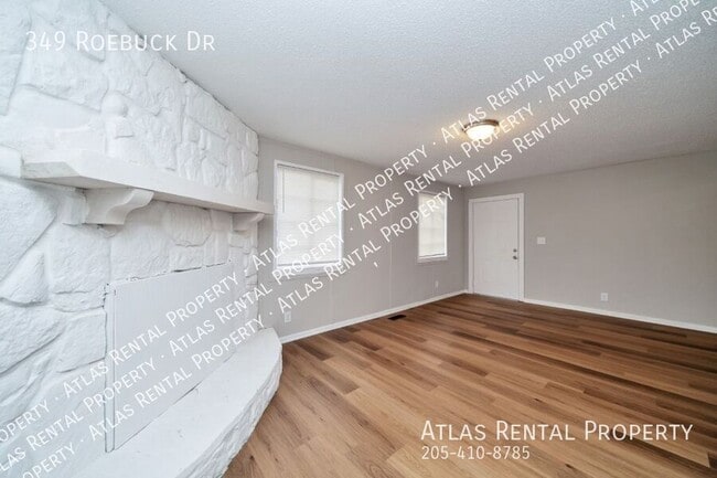 Photo - 349 Roebuck Dr