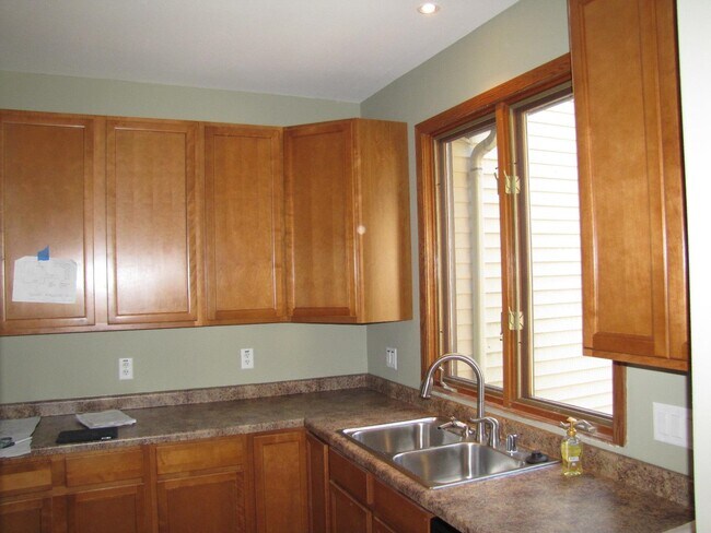 Photo - 8415 Mid Town Rd