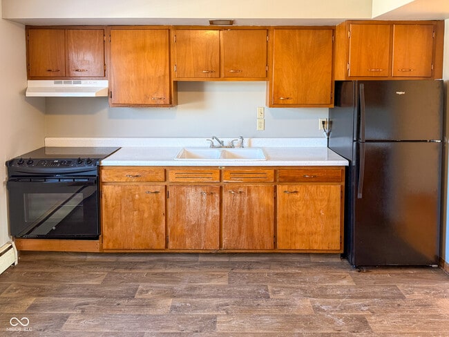 Photo - 5918 Devington Rd Unidad C