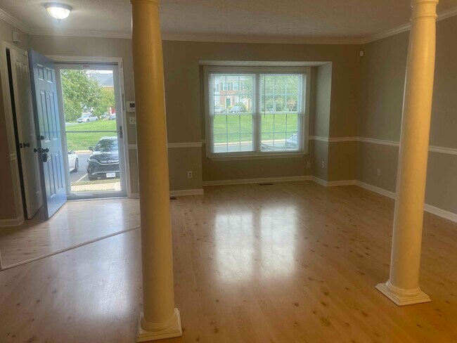 Photo - 108 Sterling Ct