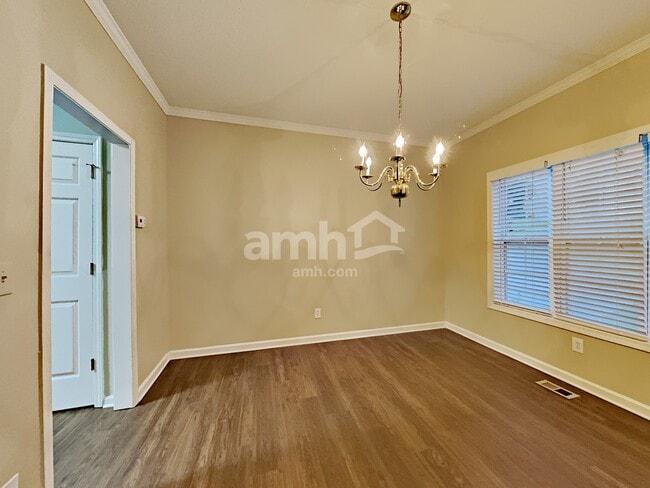 Photo - 2046 Township Dr