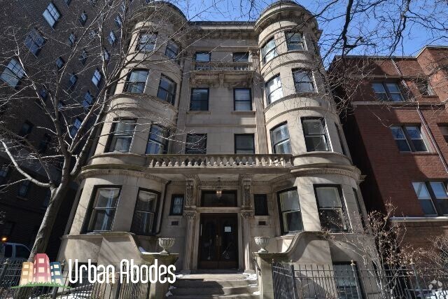 Building Photo - 3020 N Sheridan Rd Unit M03H Rental