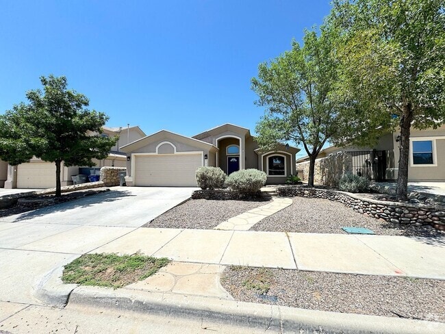 Building Photo - Sandstone Ranch Estates 4Bed Refrig A/C by... Rental