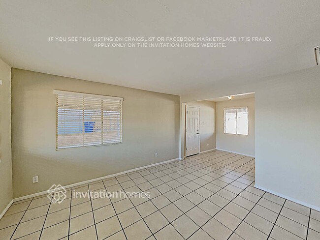 Photo - 4422 S Park Dr