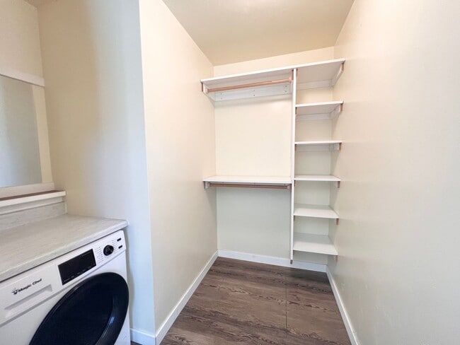 Photo - CHECK OUT THIS COZY STUDIO APARTMENT NEAR DOWNTOWN SISTERS! Unit B