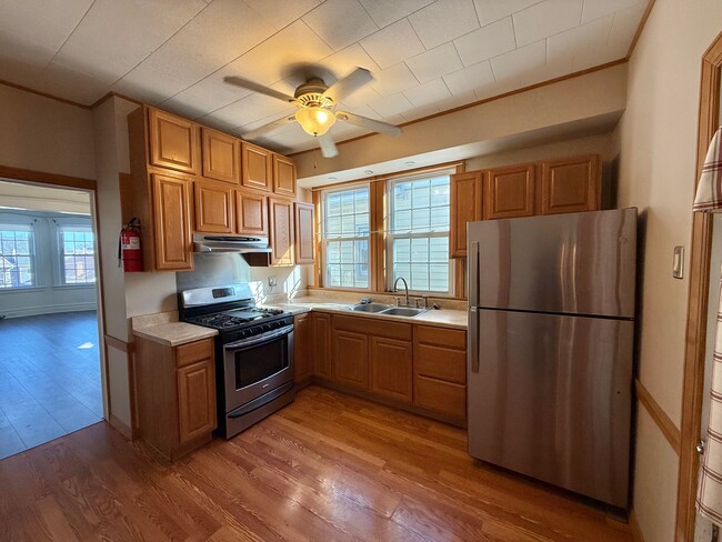 Photo - 216 Laurel Ave