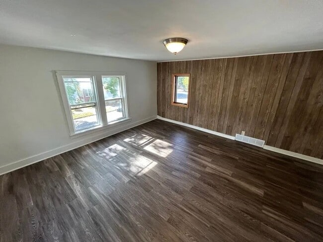 Photo - 306 Humboldt Ave Unit Upper