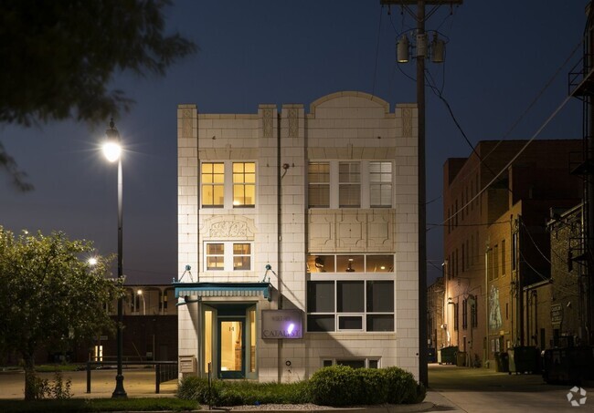 Building Photo - Catalyst Lofts Unit Loft C