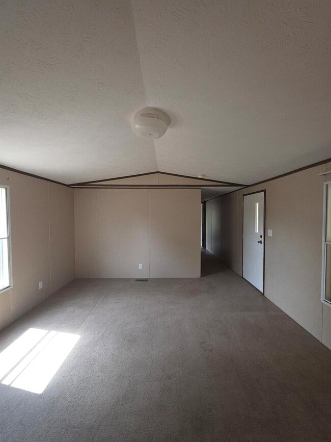149 Castle Guard Ln