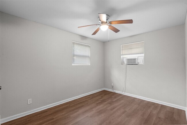 2328 Boss St Unit B