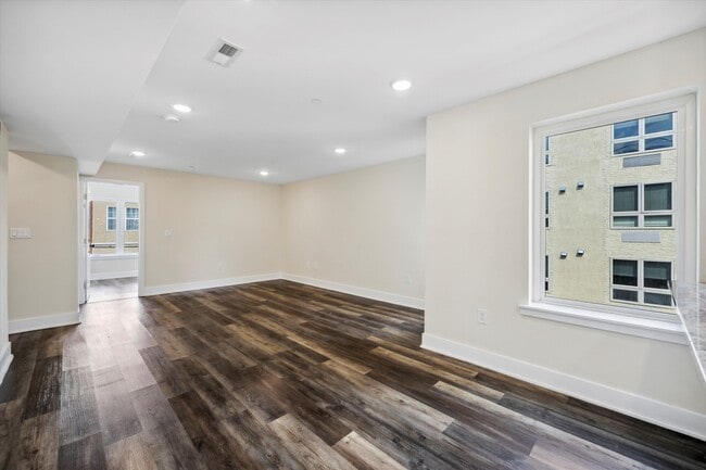 Photo - 1804 W Berks St Unit 3F