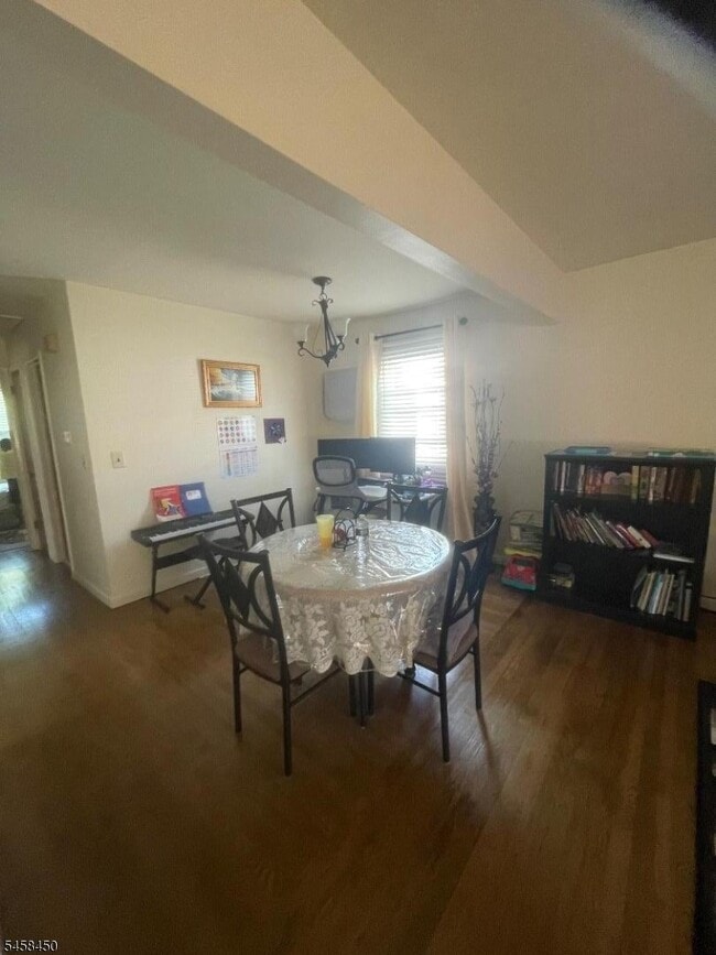 156 6th Ave