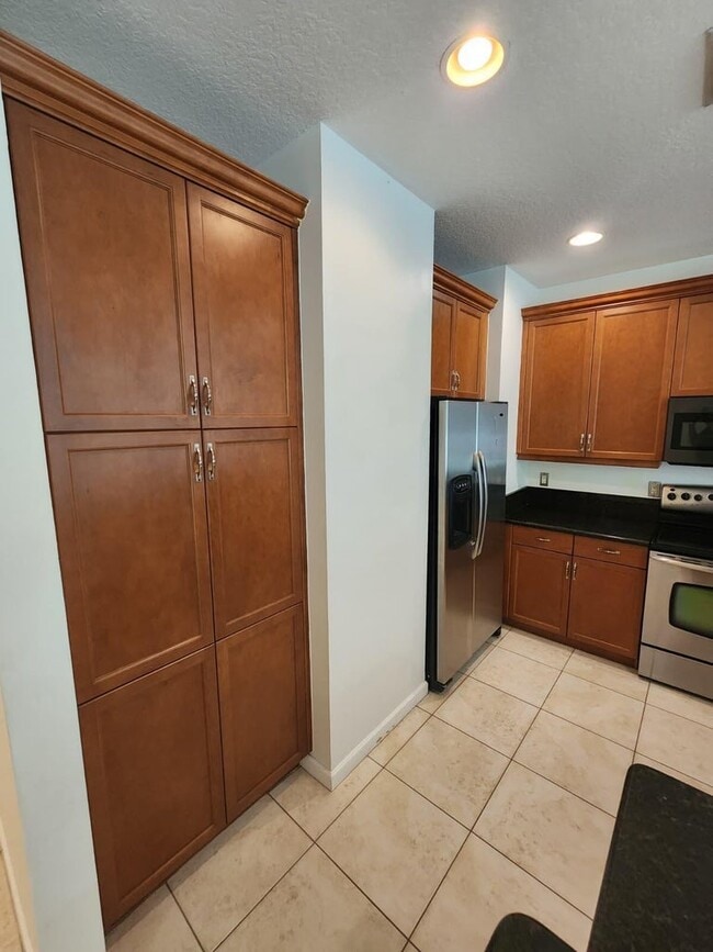 Photo - 460 Marbella Dr Unit 460