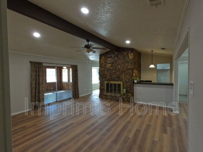 Photo - 430 Ridgewood Dr