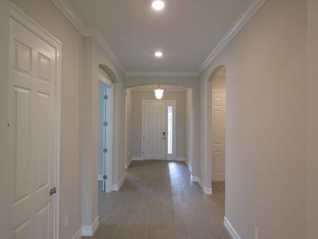 Photo - 608 Maraviya Blvd