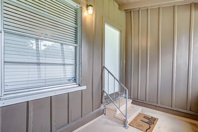 Photo - 4440 Castor St