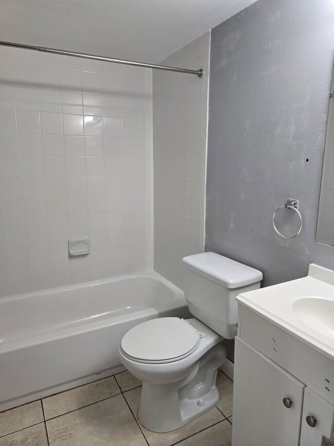 Photo - Tampa Raquet Club Unit 346