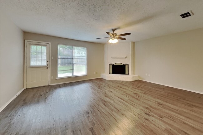 Photo - 11914 Osage Park Dr