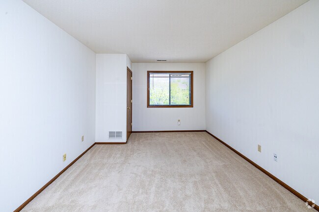 2BR, 2BA - 1,100SF - Bedroom