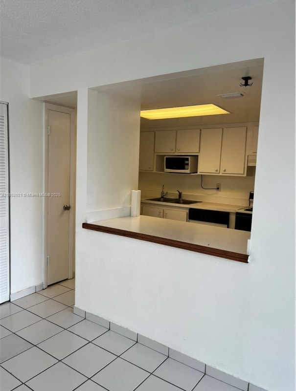 Building Photo - 802 NW 87th Ave Rental