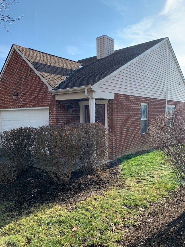 Photo - 330 Pin Oak Dr NW
