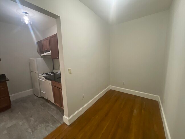 Photo - 38 Hemenway St Unit 14