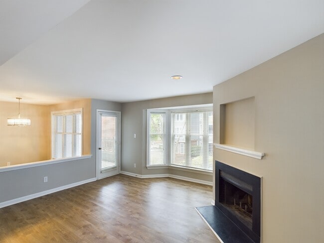 Building Photo - 1041 Wirewood Dr Unit 201 Rental