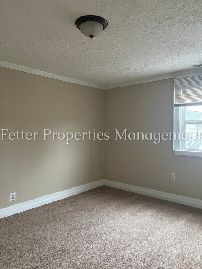 Photo - 660 Unit B