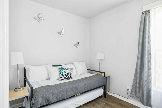 Photo - 1125 Lansing St Unit ID1239410P