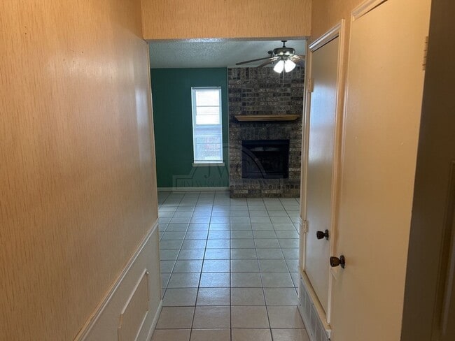 Photo - 2608 Jade Rd