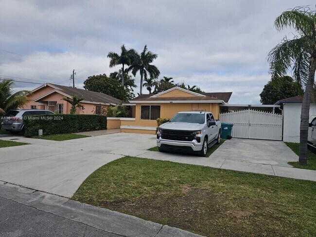 Photo - 19215 SW 123rd Ave