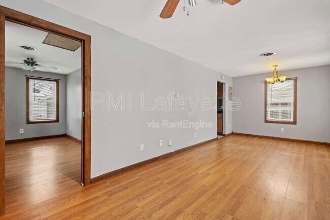 Photo - 2115 Perrine St