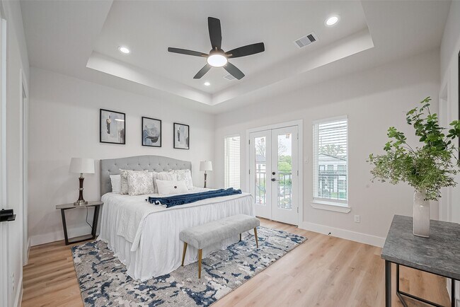 Photo - 3544 Mt Pleasant St