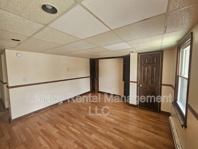 Photo - 533 W Shawnee Ave