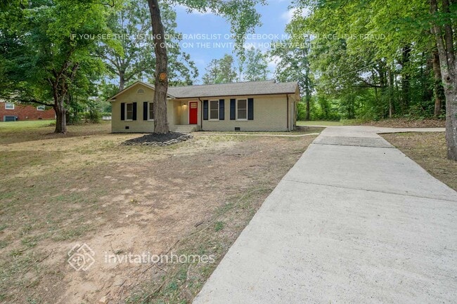 Building Photo - 3916 Amsbury Dr