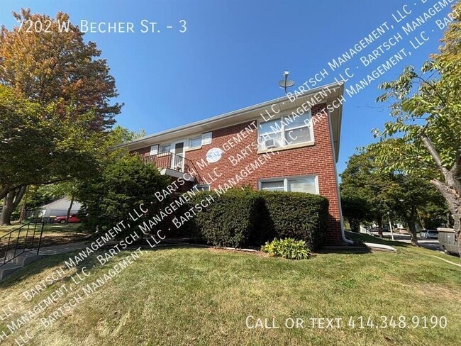 Building Photo - 7202 W Becher St Unit 3 Rental