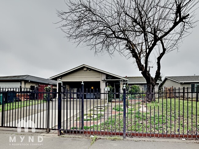 Building Photo - 7304 Lawnwood Dr Rental