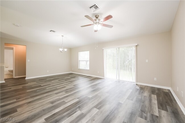 Photo - 458 Westdale Ave
