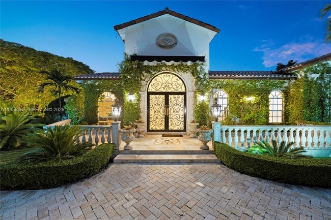 Photo - 12300 Old Cutler Rd