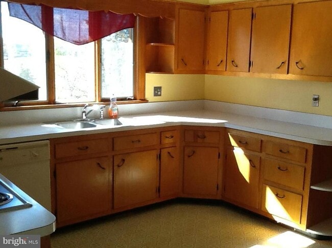 Photo - 444 Laurel Grove Rd